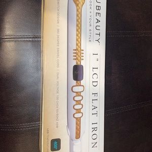 1” Flat Iron Tru Bueaty Never Used